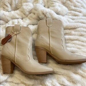 MIA Women's Cream Western Ankle Boots